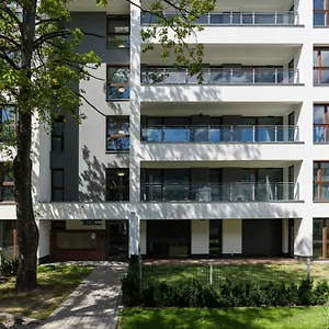 bookowska-apartments.poznan-hotels.com/